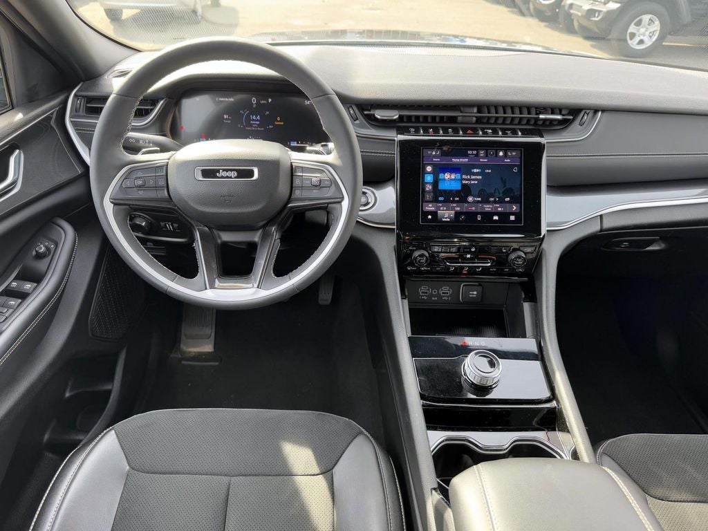 2023 Jeep Grand Cherokee L Altitude 4x4