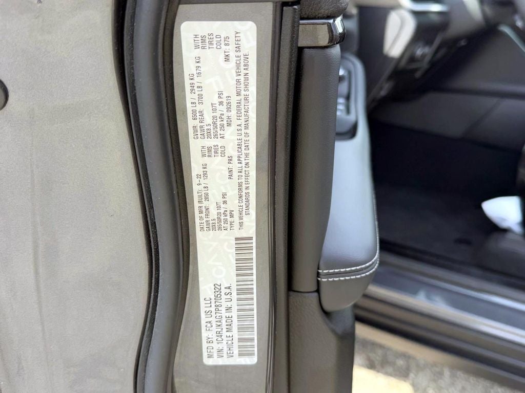 2023 Jeep Grand Cherokee L Altitude 4x4