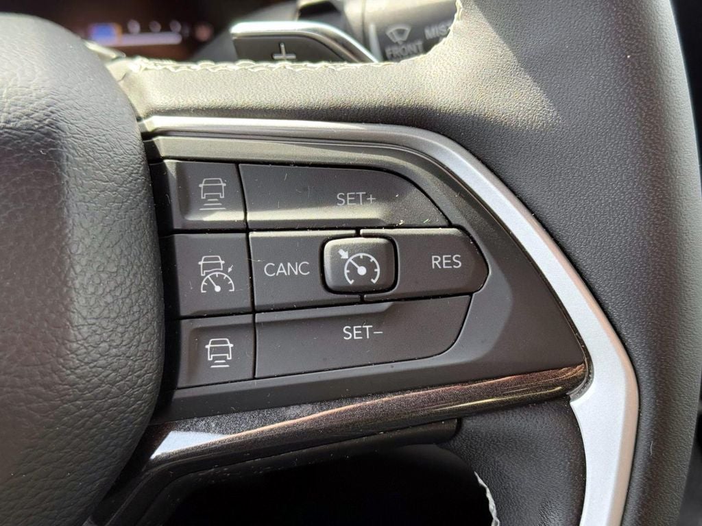 2023 Jeep Grand Cherokee L Altitude 4x4