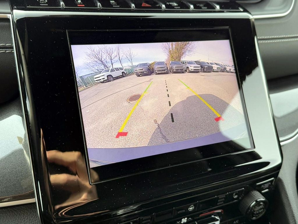 2023 Jeep Grand Cherokee L Altitude 4x4