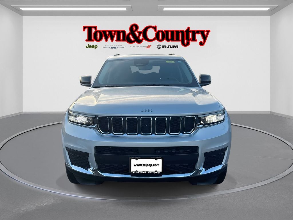 2023 Jeep Grand Cherokee L Laredo 4x4