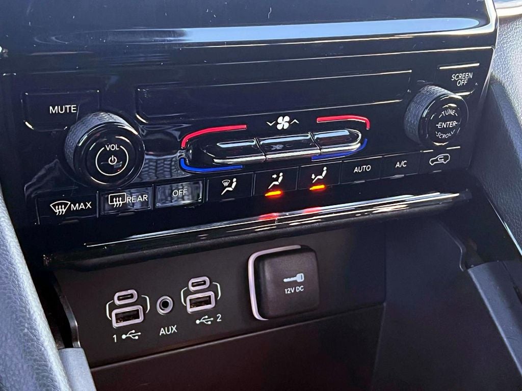 2023 Jeep Grand Cherokee L Laredo 4x4