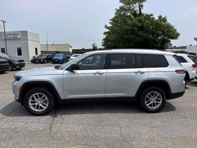 2023 Jeep Grand Cherokee L Laredo 4x4