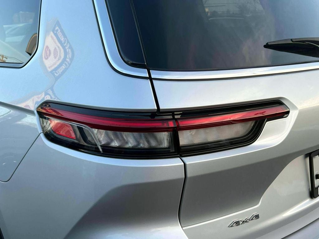 2023 Jeep Grand Cherokee L Laredo 4x4