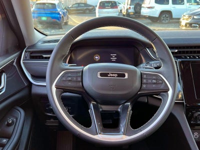 2023 Jeep Grand Cherokee L Laredo 4x4