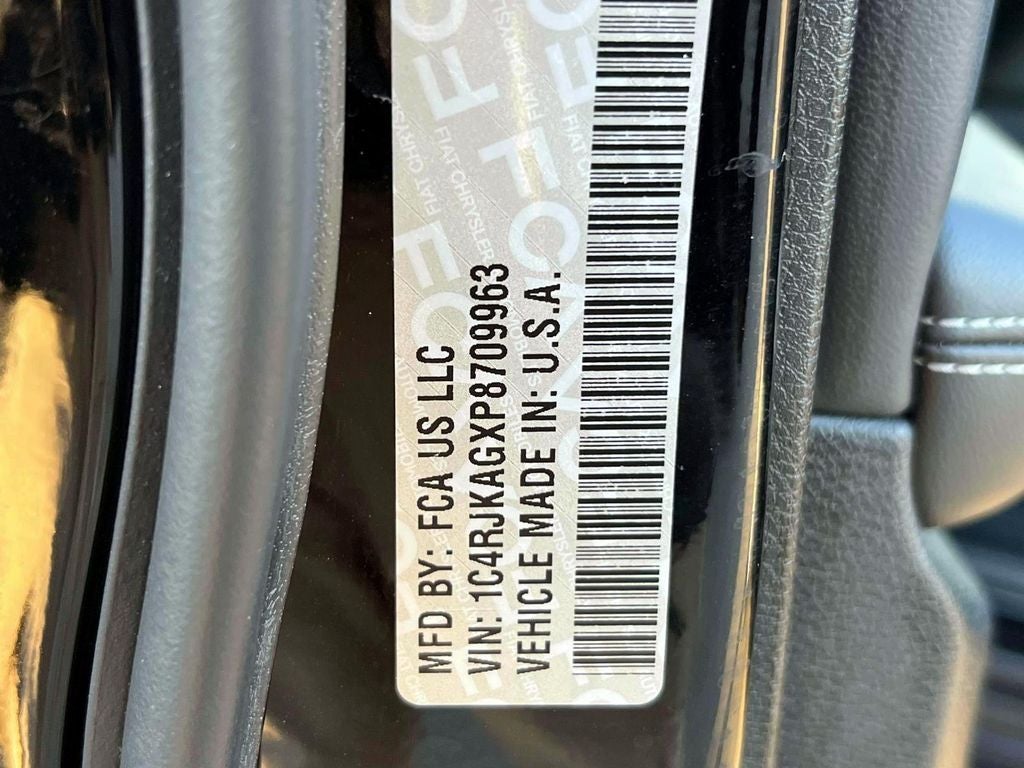 2023 Jeep Grand Cherokee L Laredo 4x4