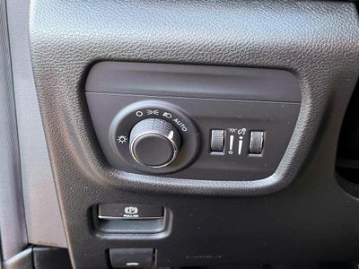 2023 Jeep Grand Cherokee L Laredo 4x4