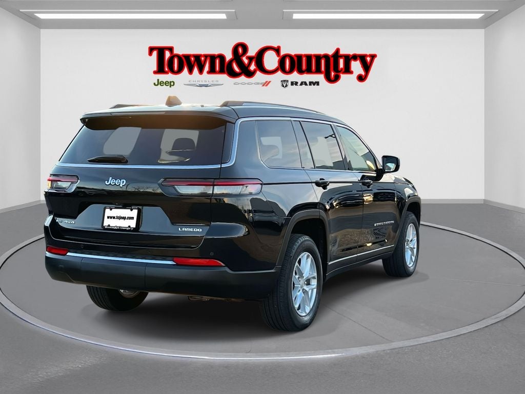 2023 Jeep Grand Cherokee L Laredo 4x4