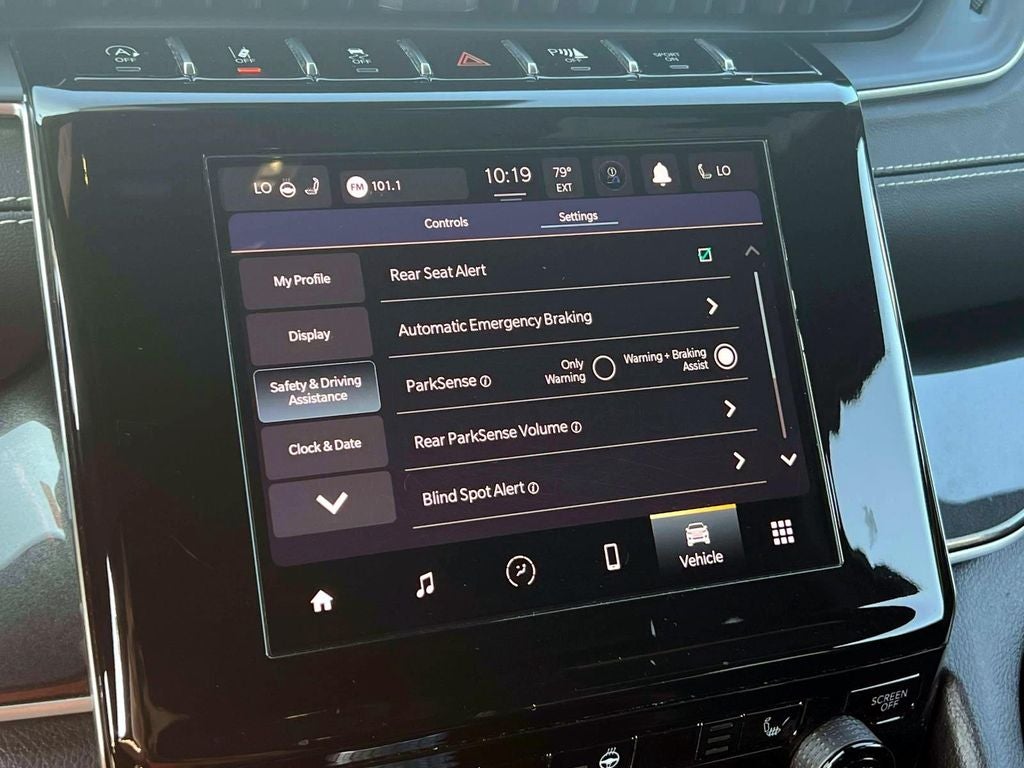 2023 Jeep Grand Cherokee L Altitude 4x4