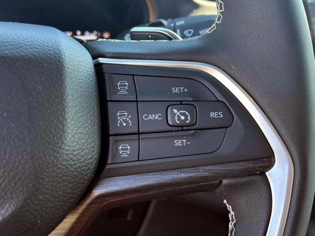 2024 Jeep Grand Cherokee L Limited 4x4