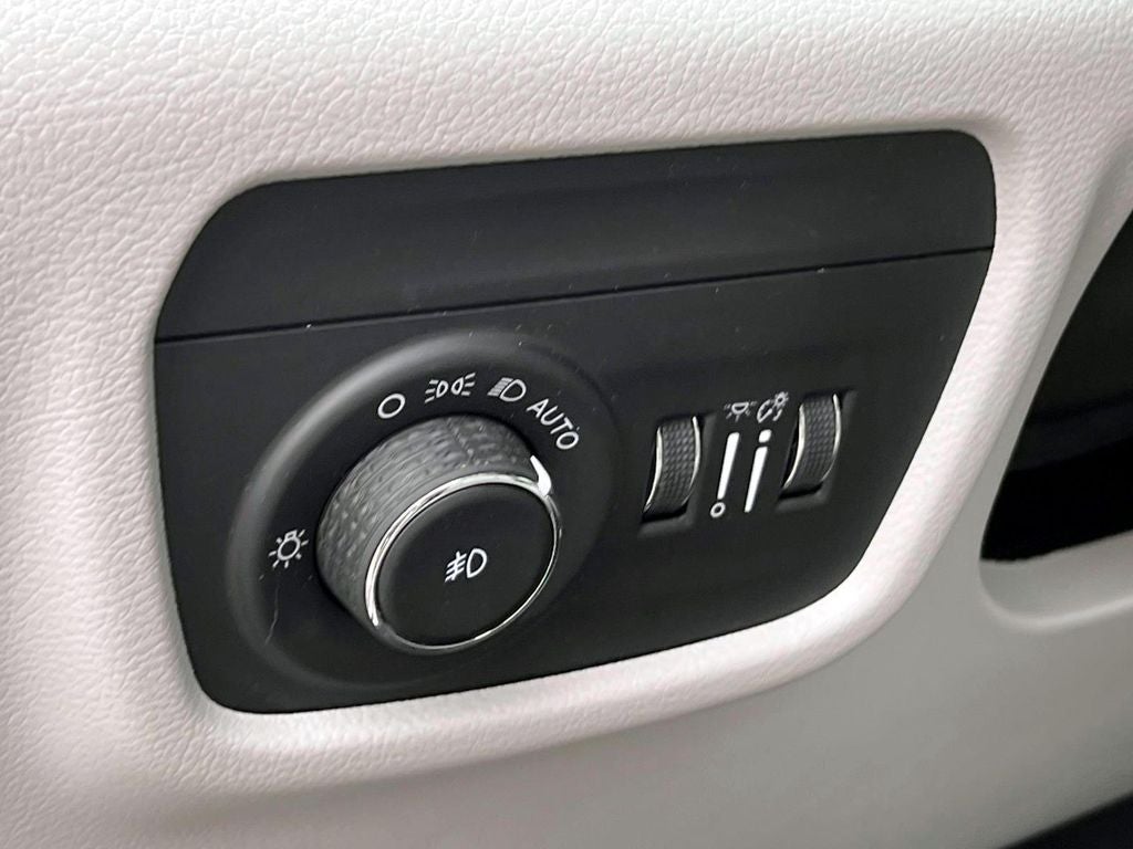 2023 Jeep Grand Cherokee L Overland 4x4