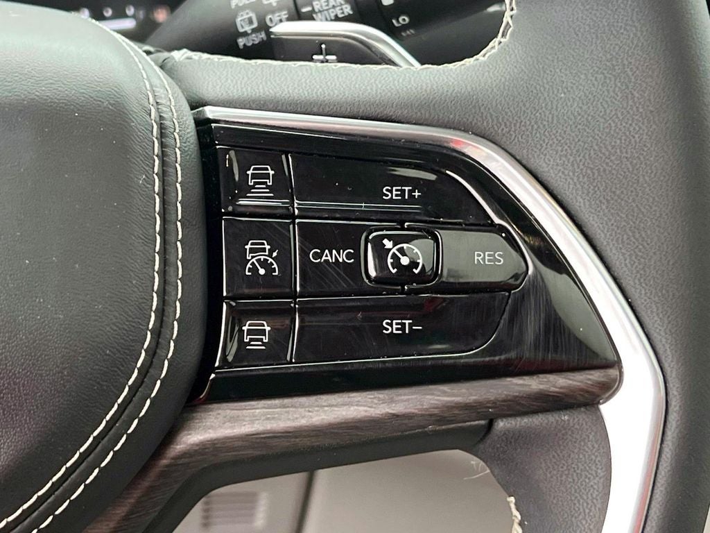 2023 Jeep Grand Cherokee L Overland 4x4