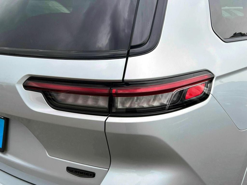 2025 Jeep Grand Cherokee L Summit Reserve 4x4