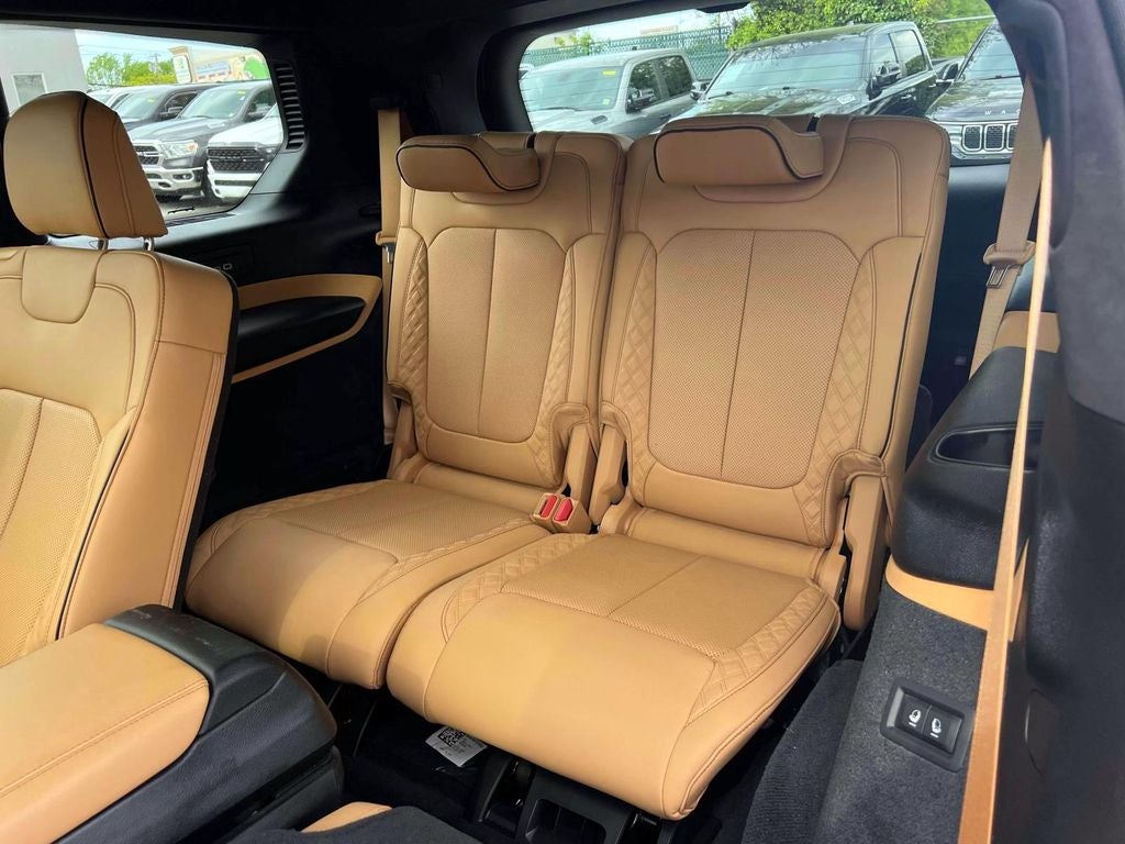 2025 Jeep Grand Cherokee L Summit Reserve 4x4