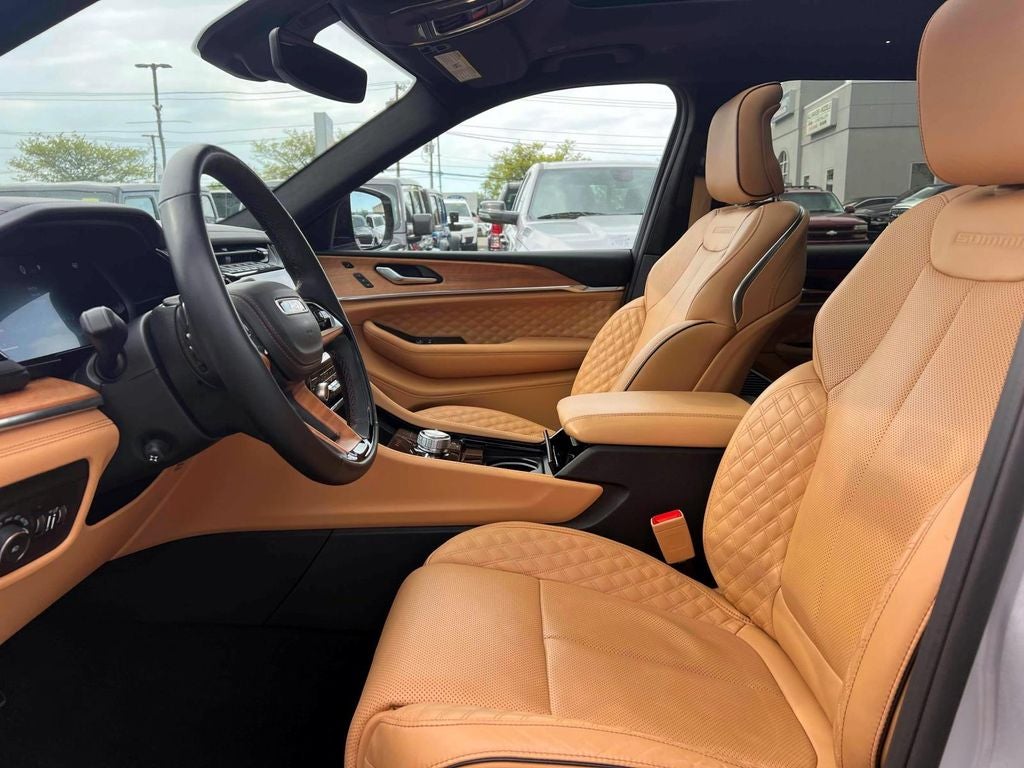 2025 Jeep Grand Cherokee L Summit Reserve 4x4