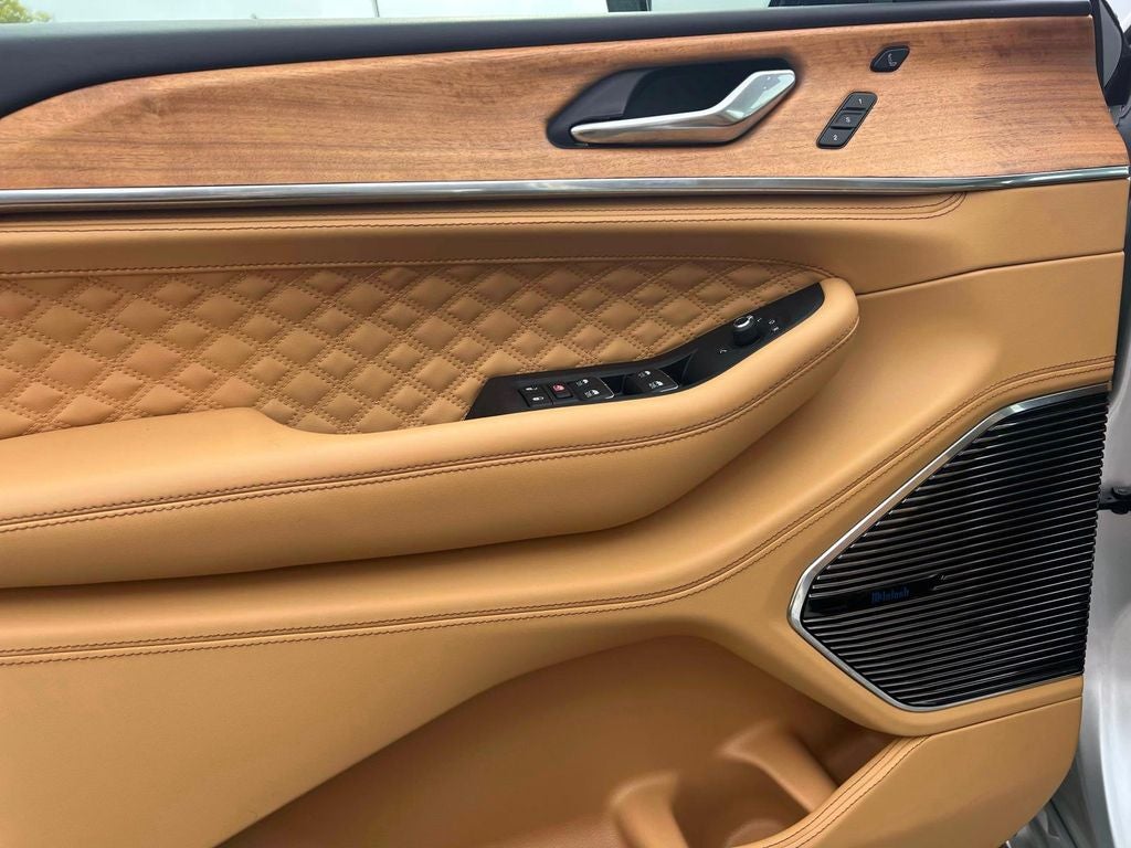 2025 Jeep Grand Cherokee L Summit Reserve 4x4