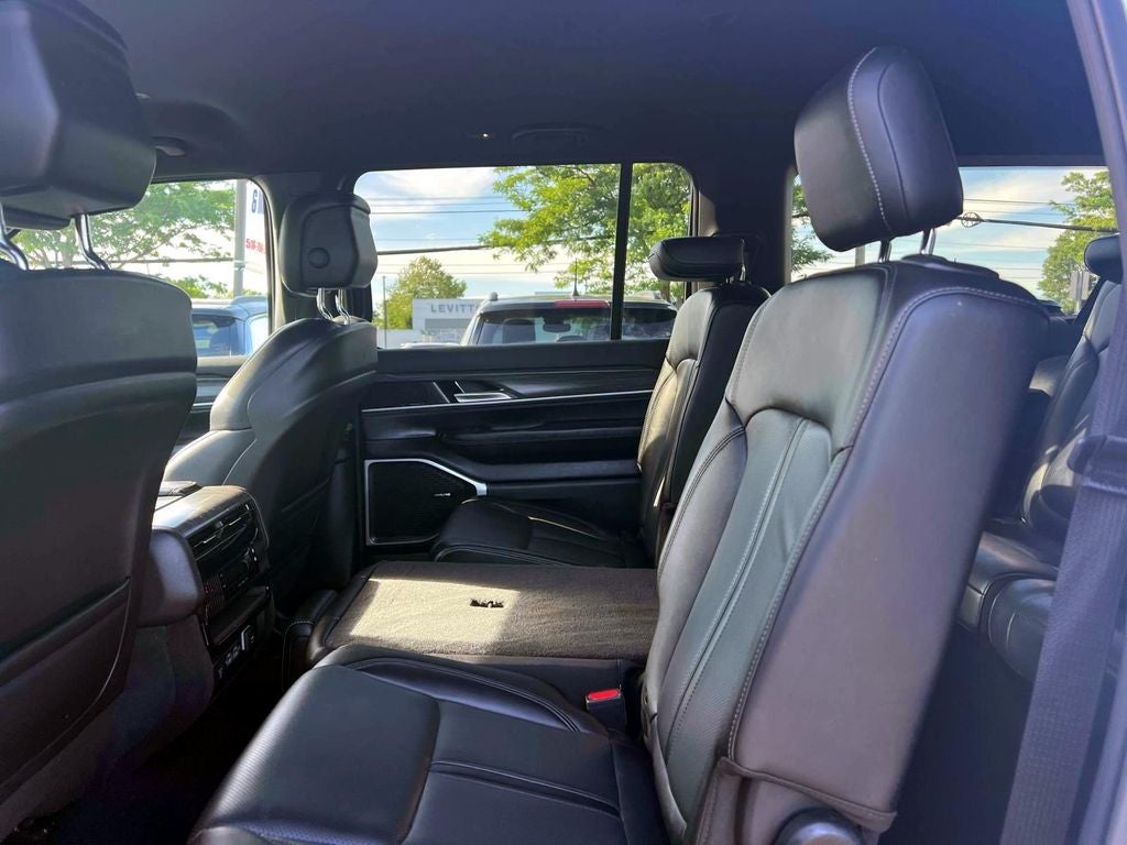 2024 Jeep Wagoneer L Series II 4x4