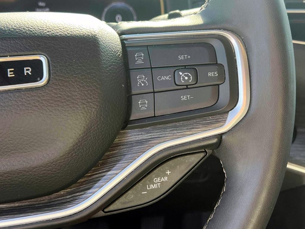 2024 Jeep Wagoneer L Series II 4x4