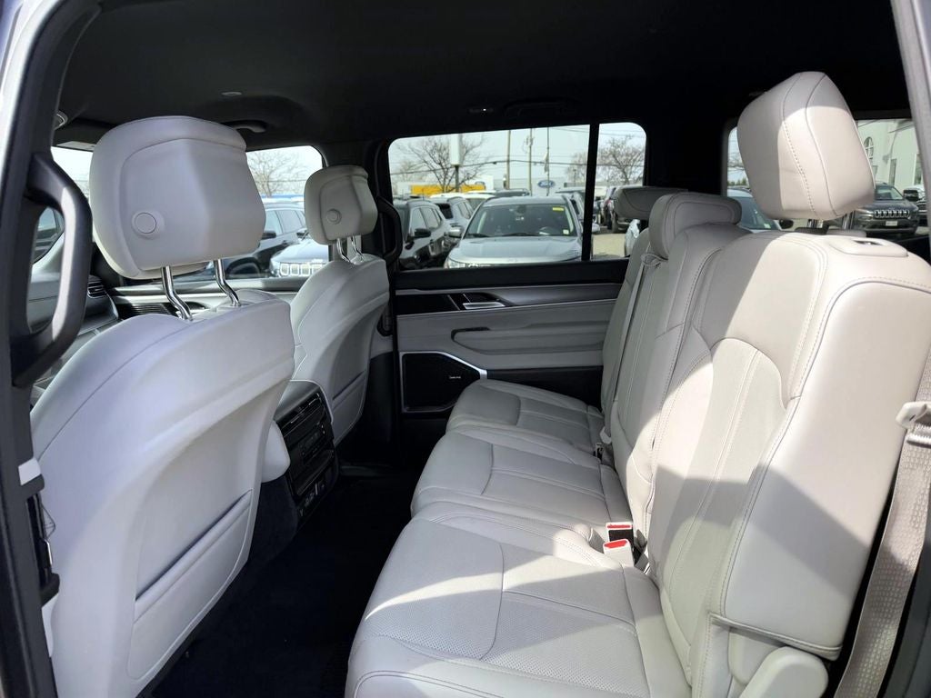 2025 Jeep Wagoneer 4x4