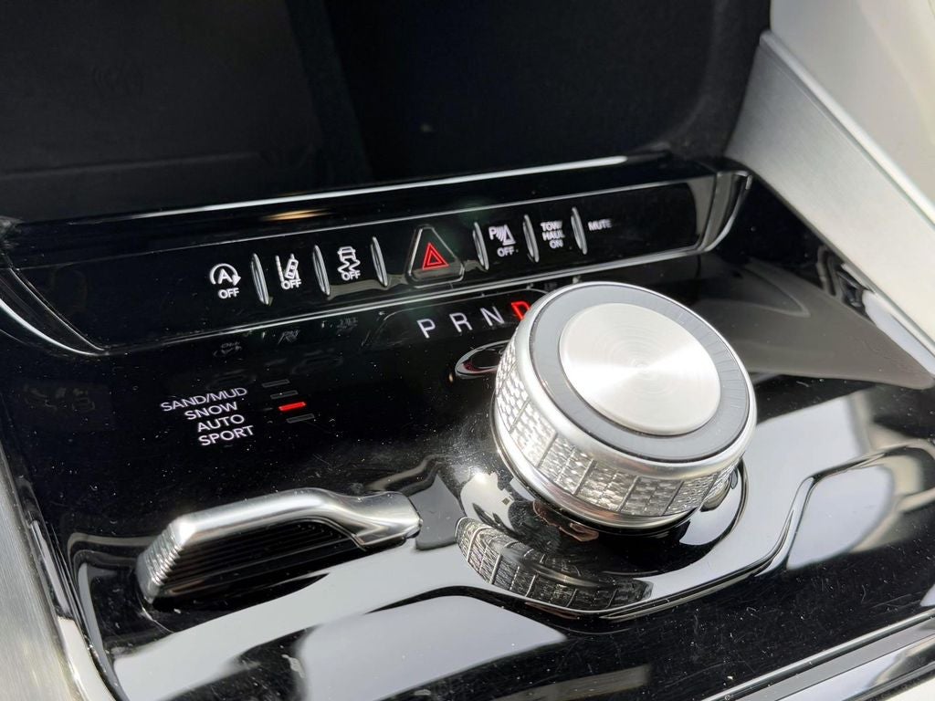 2025 Jeep Wagoneer 4x4