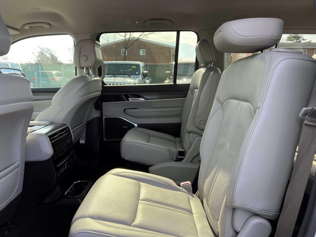 2024 Jeep Wagoneer Series III 4x4