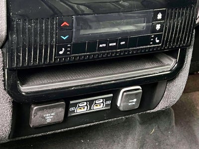 2023 Jeep Wagoneer Series III 4x4