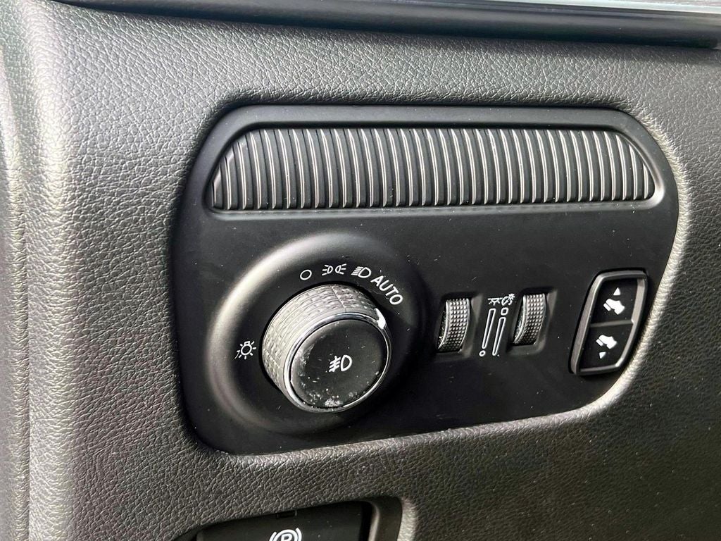 2022 Jeep Wagoneer Series III Carbide 4x4