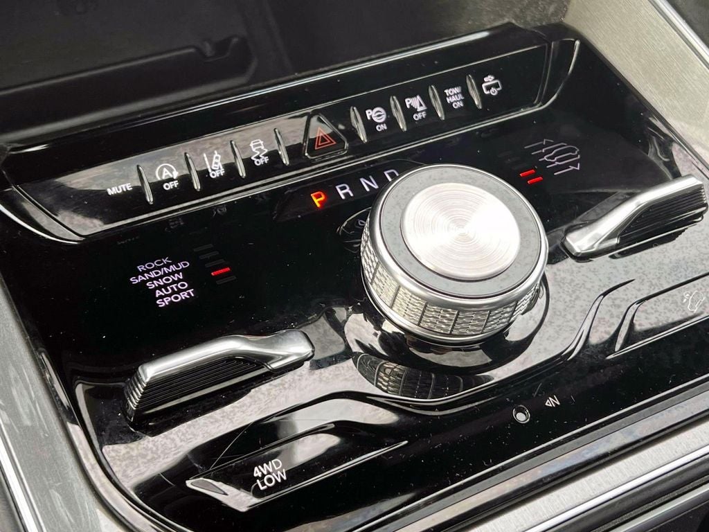 2022 Jeep Wagoneer Series III Carbide 4x4