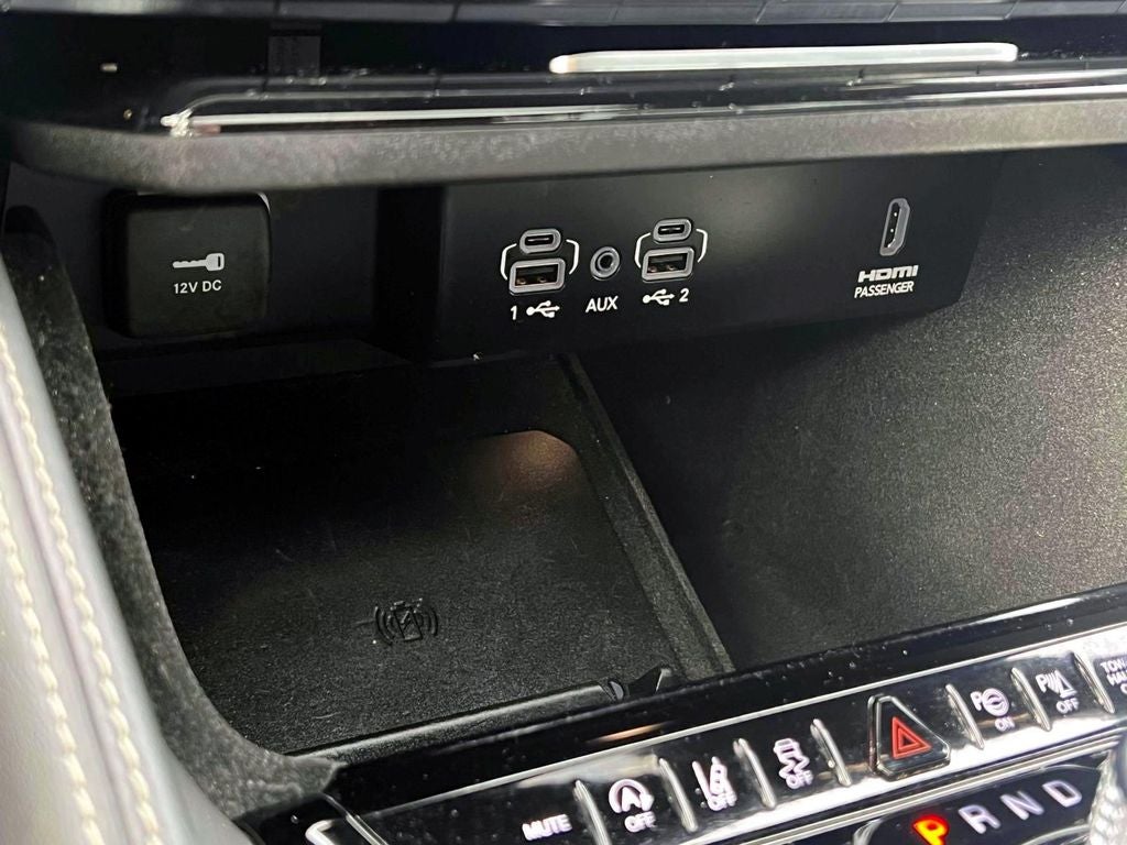 2022 Jeep Wagoneer Series III Carbide 4x4