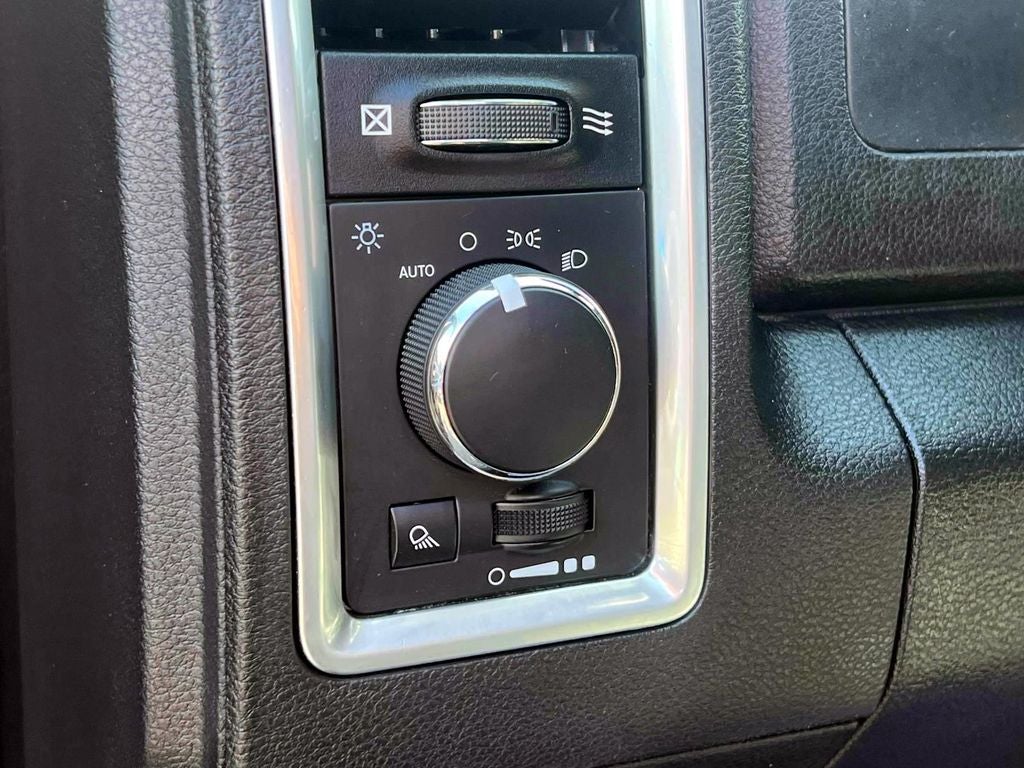 2024 RAM 1500 Classic SLT Quad Cab 4x4 6'4' Box
