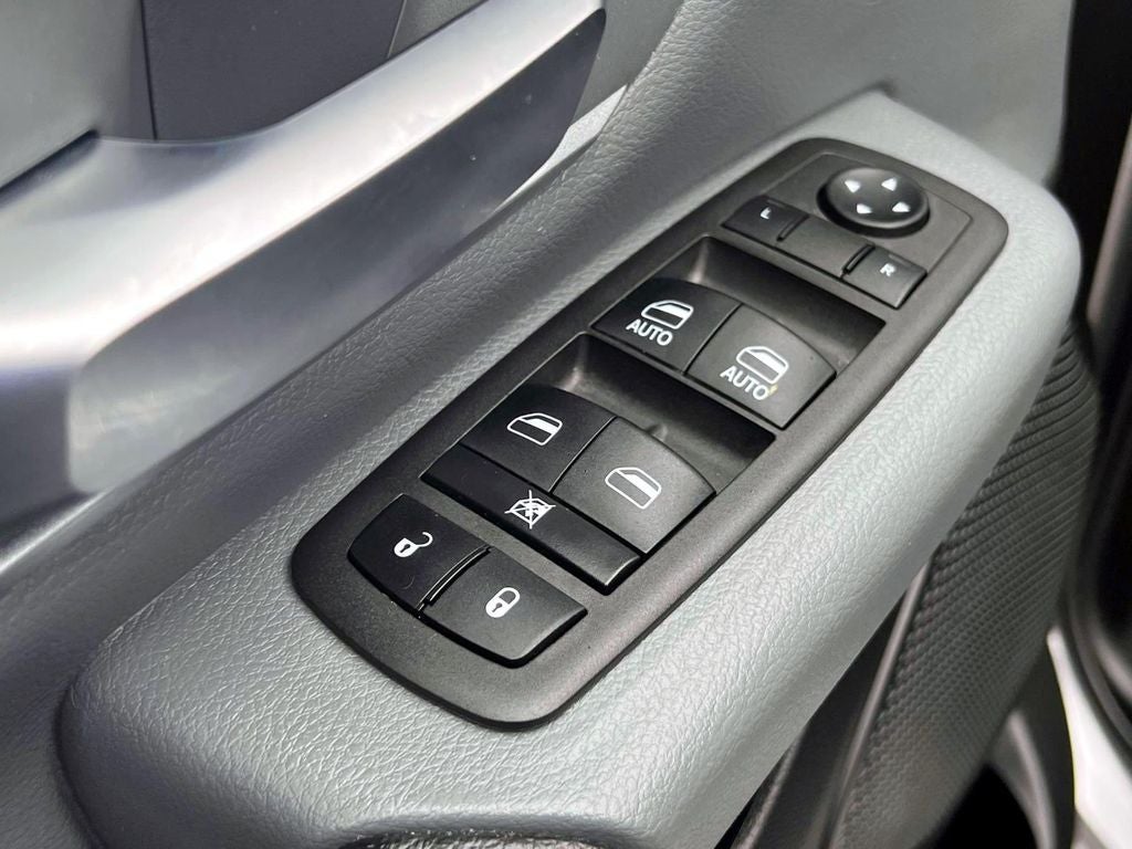 2022 RAM 1500 Big Horn Quad Cab 4x4 6'4' Box