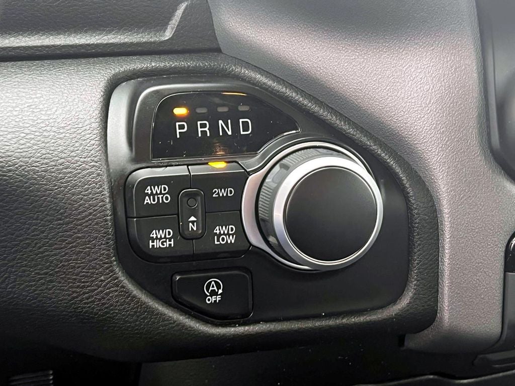 2022 RAM 1500 Big Horn Quad Cab 4x4 6'4' Box