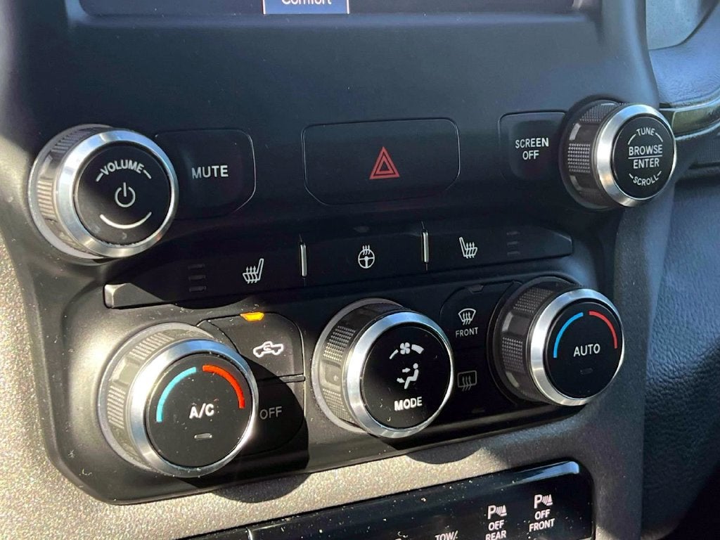 2023 RAM 1500 Big Horn Crew Cab 4x4 5'7' Box