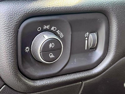 2023 RAM 1500 Big Horn Crew Cab 4x4 5'7' Box