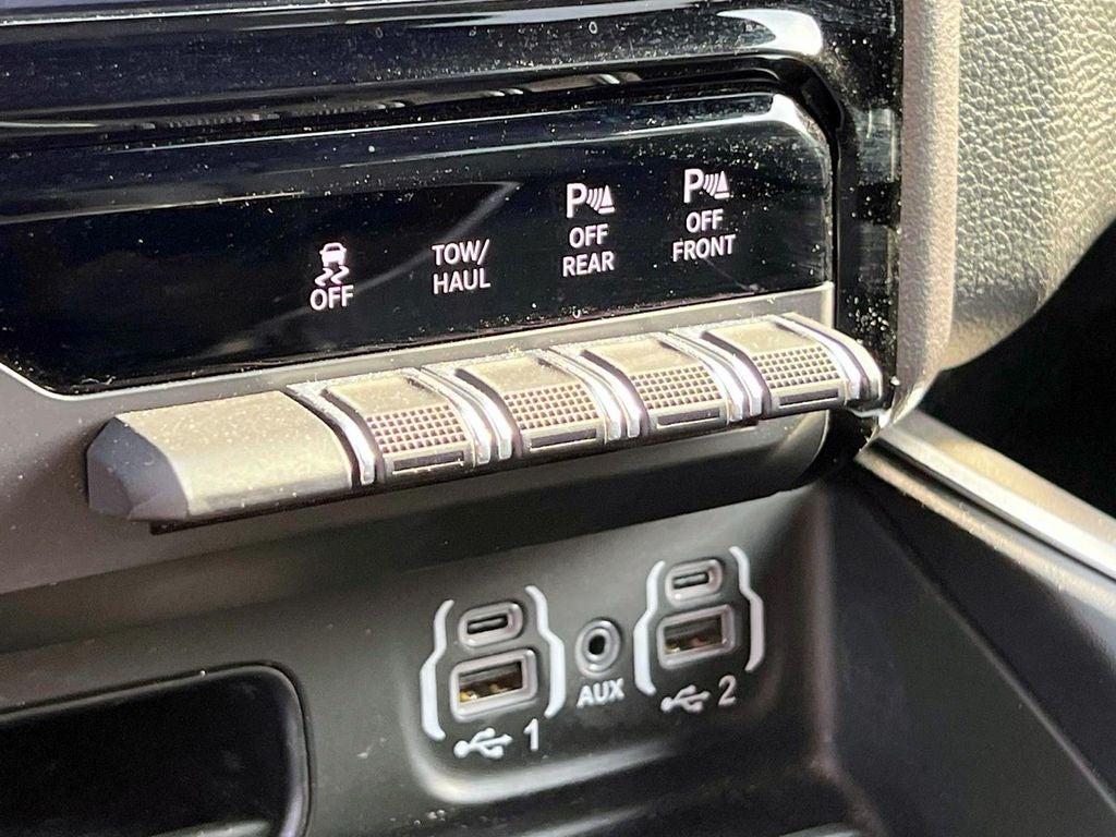 2023 RAM 1500 Big Horn Crew Cab 4x4 5'7' Box