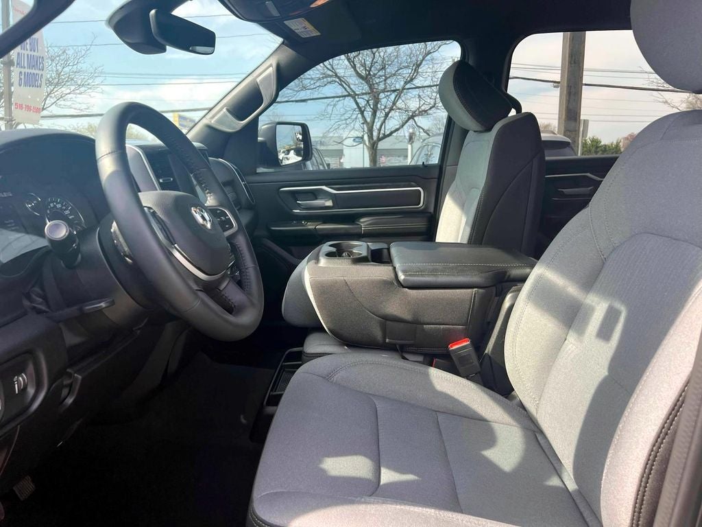 2023 RAM 1500 Big Horn Crew Cab 4x4 5'7' Box