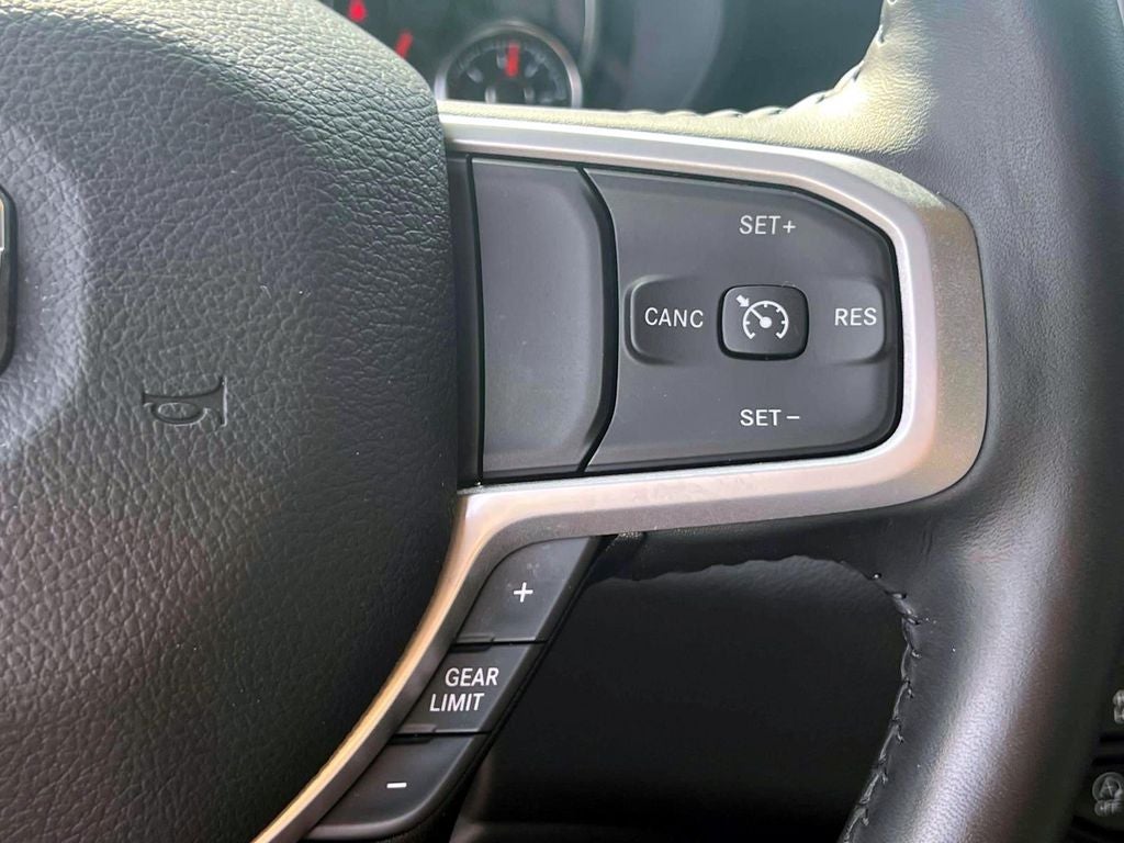 2023 RAM 1500 Big Horn Crew Cab 4x4 5'7' Box