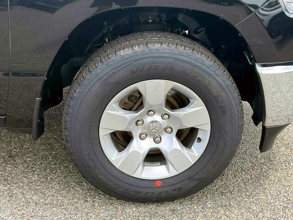 2024 RAM 1500 Big Horn Crew Cab 4x4 5'7' Box