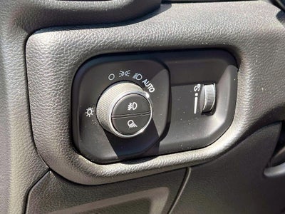 2023 RAM 1500 Big Horn Crew Cab 4x4 5'7' Box