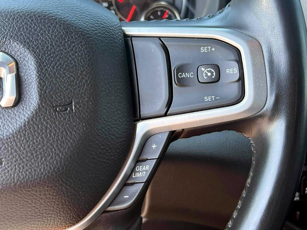 2023 RAM 1500 Big Horn Crew Cab 4x4 5'7' Box