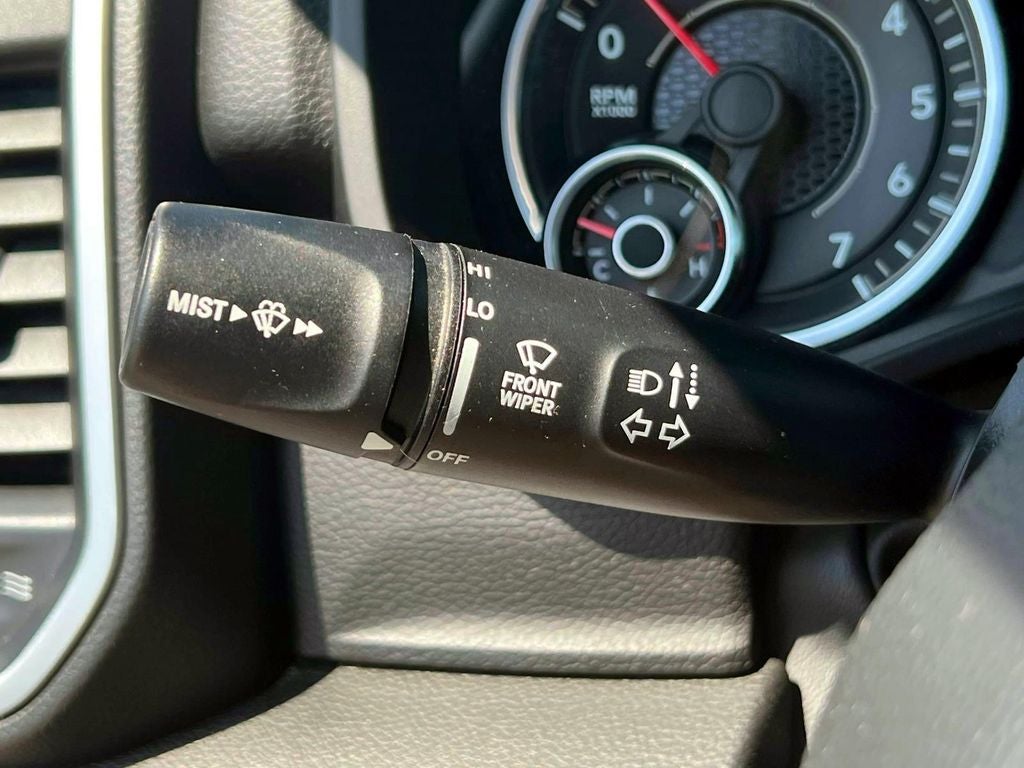 2023 RAM 1500 Big Horn Crew Cab 4x4 5'7' Box