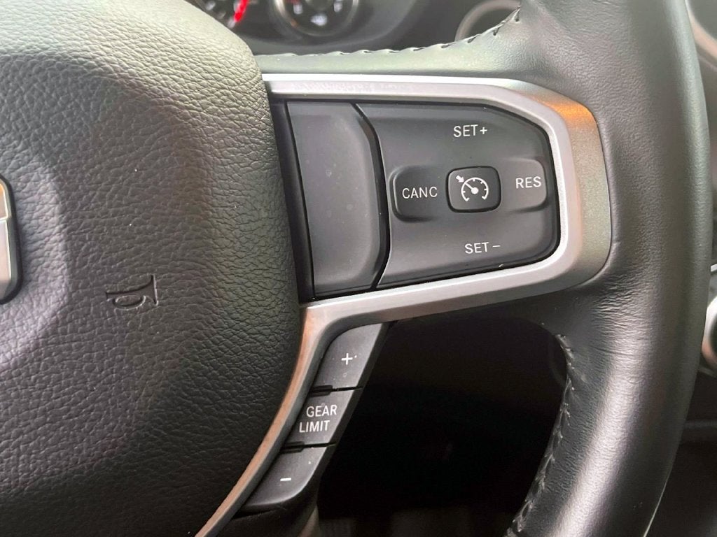 2023 RAM 1500 Big Horn Crew Cab 4x4 5'7' Box