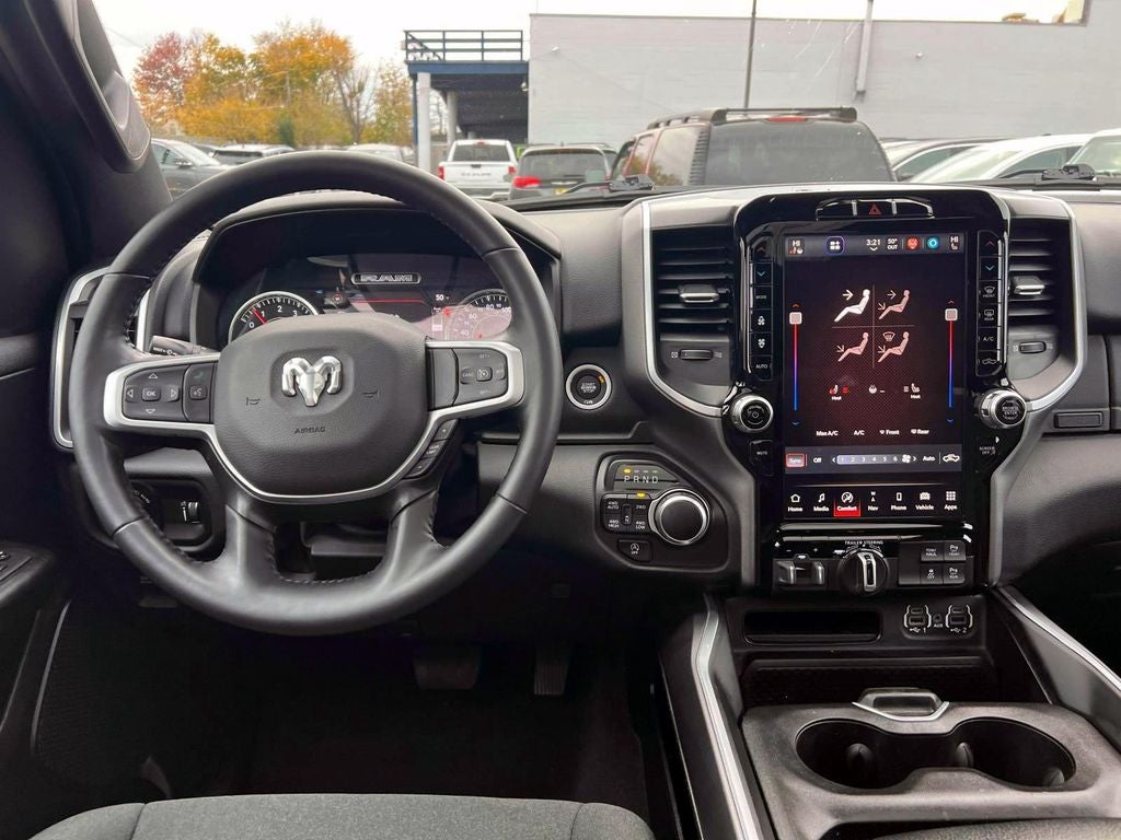 2023 RAM 1500 Big Horn Crew Cab 4x4 5'7' Box