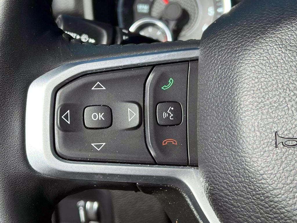 2023 RAM 1500 Big Horn Crew Cab 4x4 5'7' Box