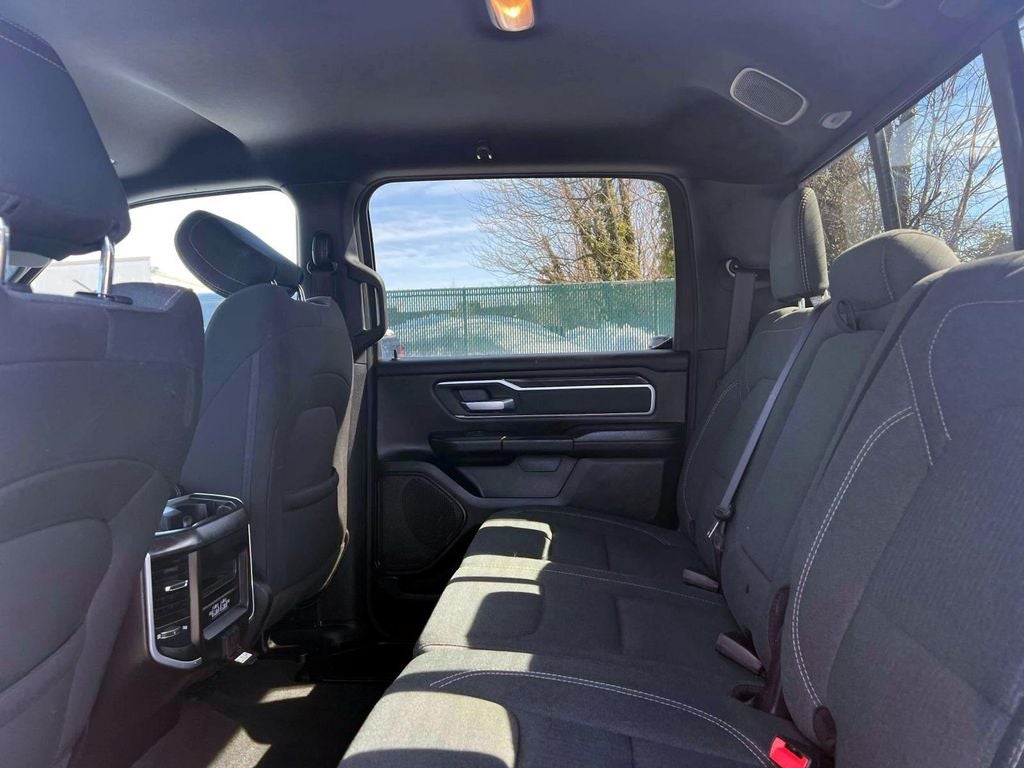 2022 RAM 1500 Big Horn Crew Cab 4x4 5'7' Box