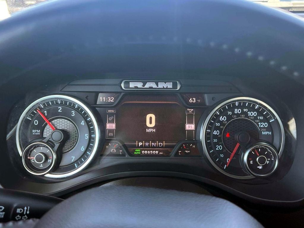 2022 RAM 1500 Big Horn Crew Cab 4x4 5'7' Box