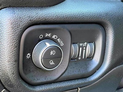 2025 RAM 1500 Big Horn Crew Cab 4x4 5'7' Box