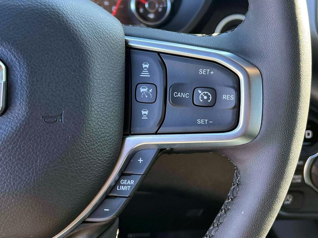 2025 RAM 1500 Big Horn Crew Cab 4x4 5'7' Box