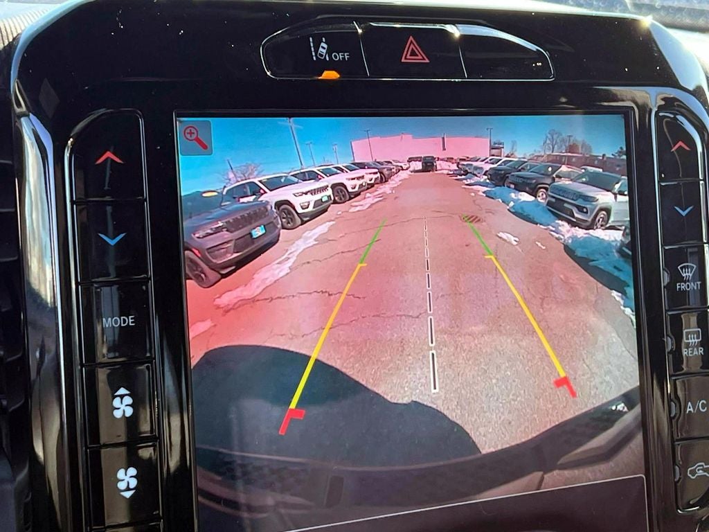 2025 RAM 1500 Big Horn Crew Cab 4x4 5'7' Box