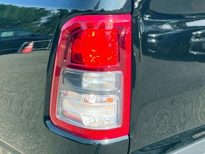 2023 RAM 1500 Tradesman Crew Cab 4x4 5'7' Box